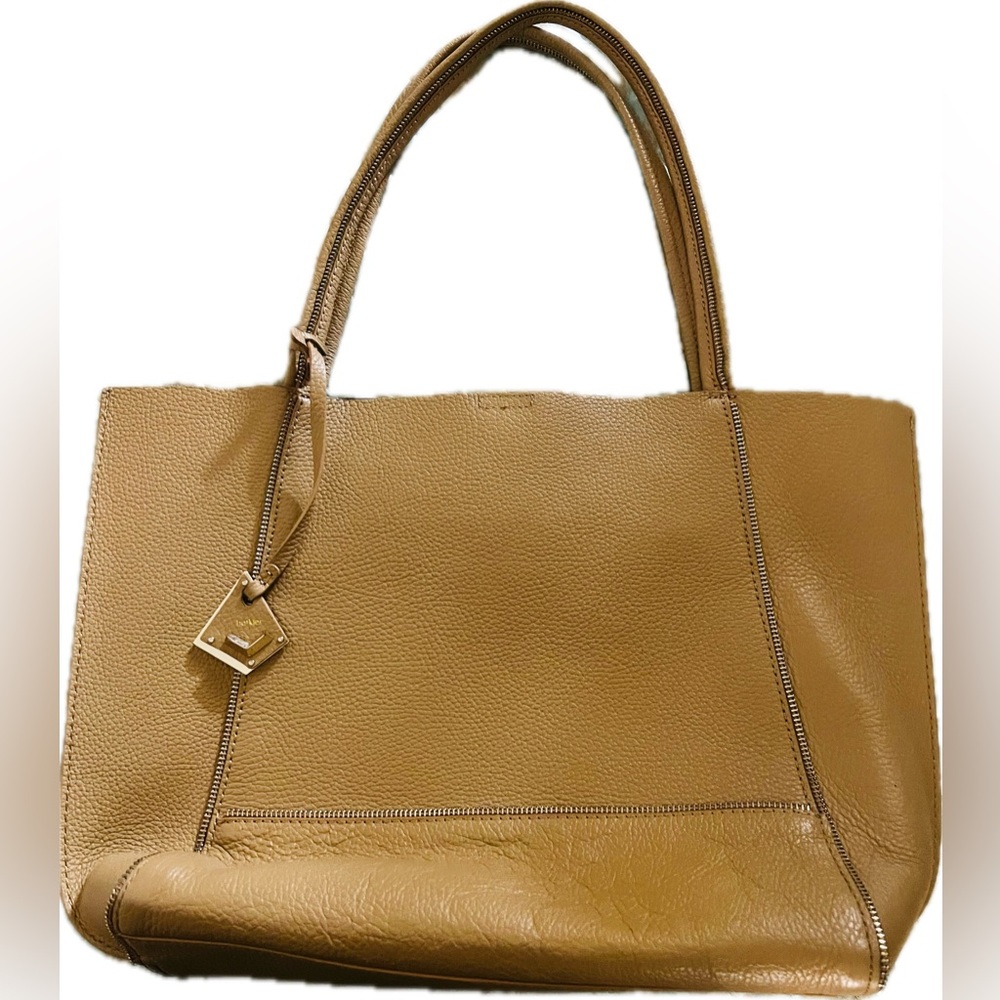 Botkier bag beige